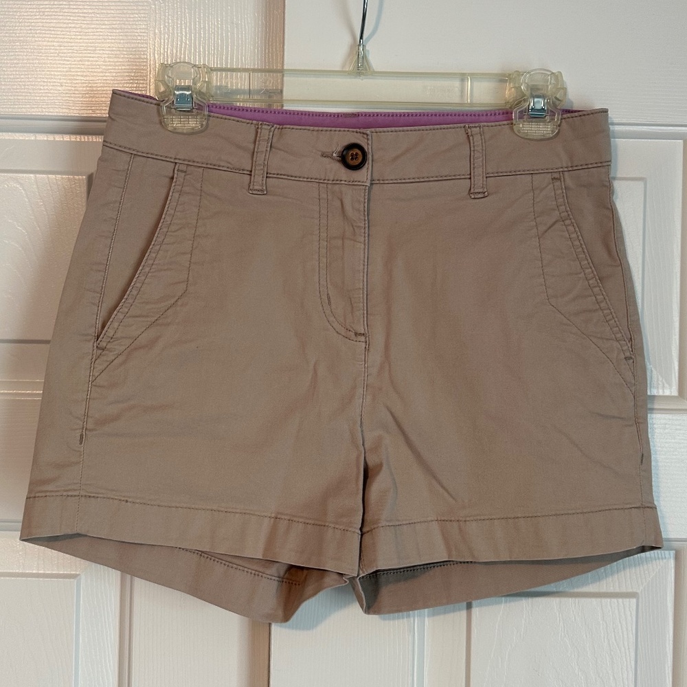 Boden 'Daisy' Chino 3" Shorts size 4 in Tan